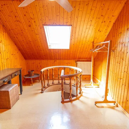 Familiar - Jacuzzi - Children's Area